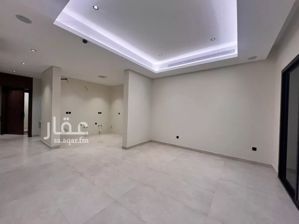 5 bedroom apartment in Al Nahda 4