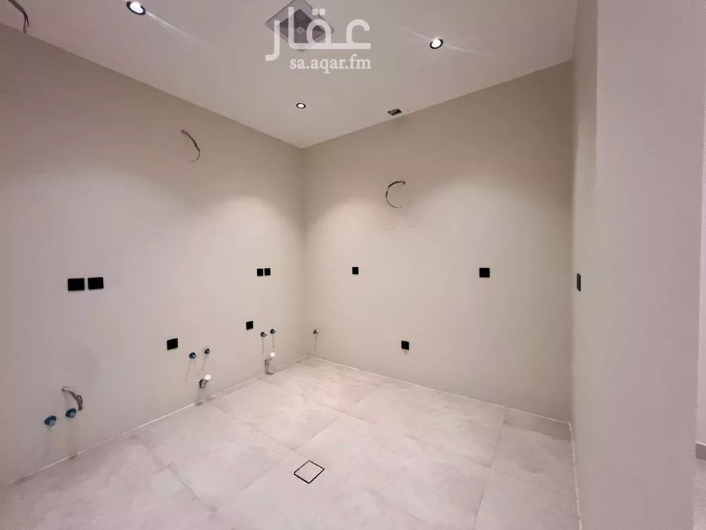 5 bedroom apartment in Al Nahda 5