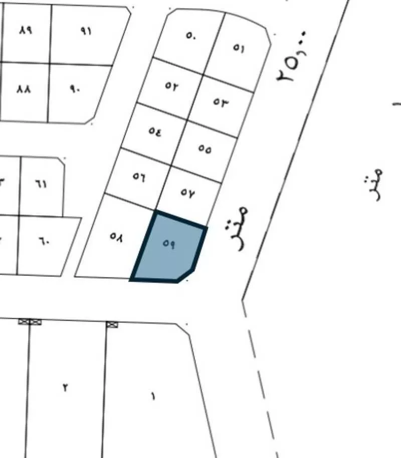 697 sqm land in Ash Sharq 2