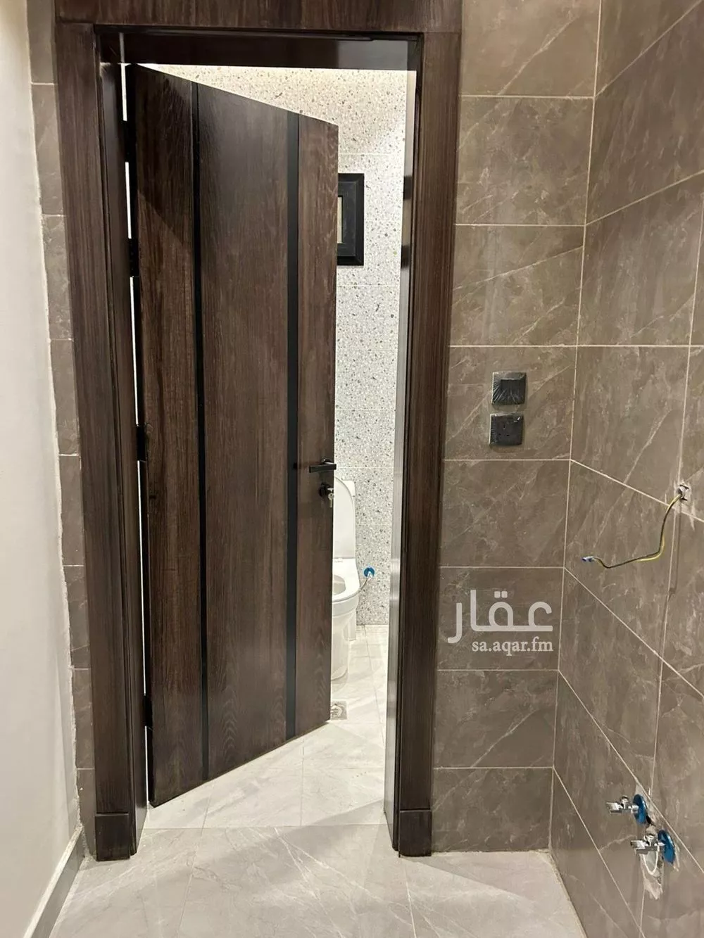 شقة 5 غرف في الريان 7
