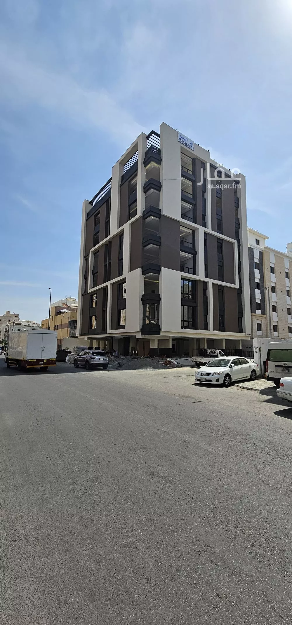 5 bedroom apartment in Al Salamah 30