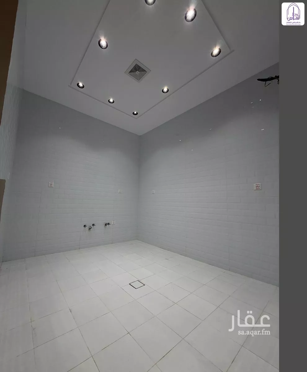شقة 4 غرف في الصفا 5