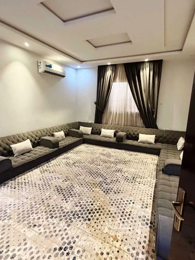 7 bedroom villa in Dhahrat Namar, Riyadh 2
