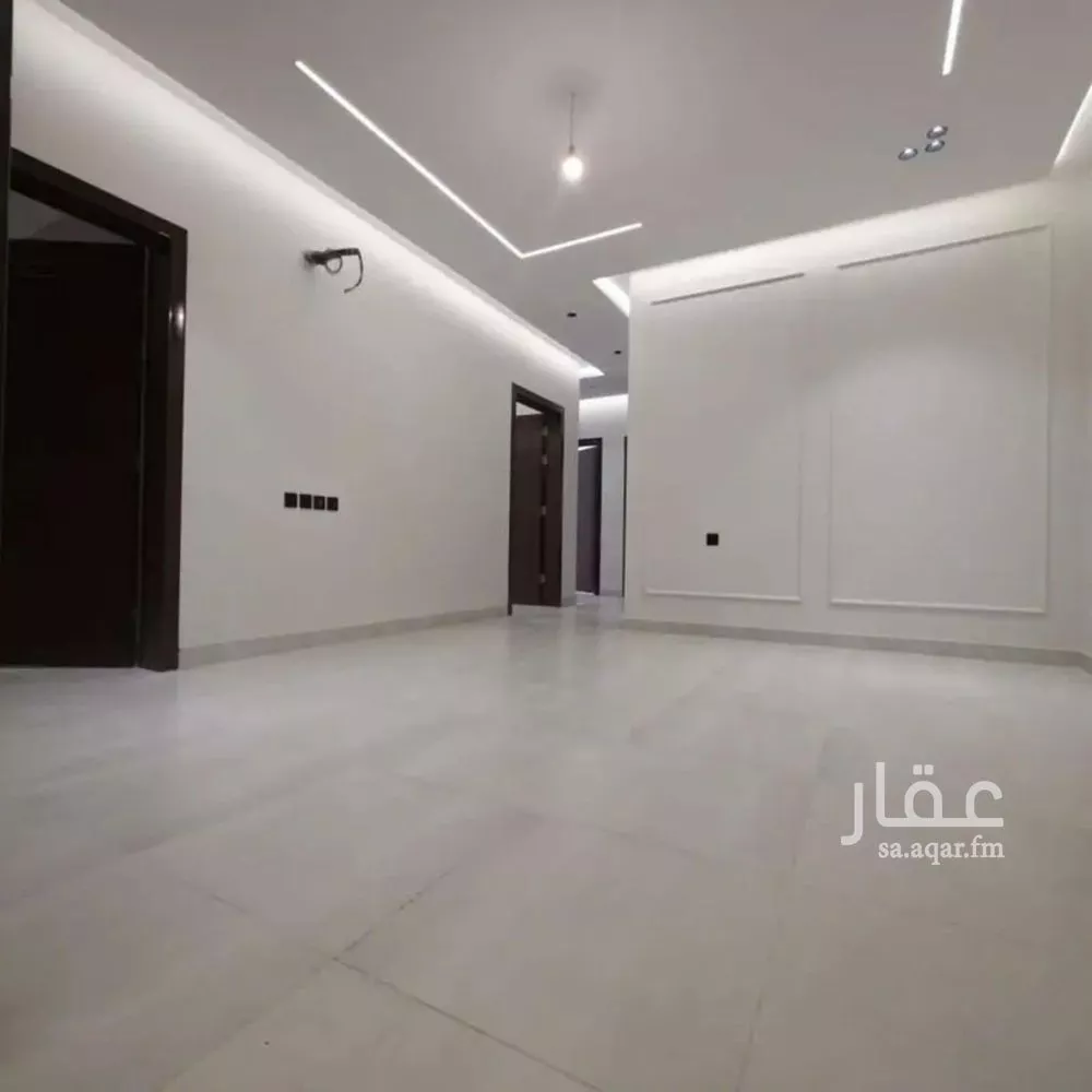 شقة 4 غرف في النخيل 5