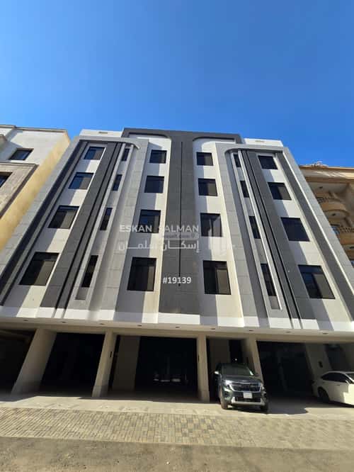 4 bedroom apartment in Al Salamah 5