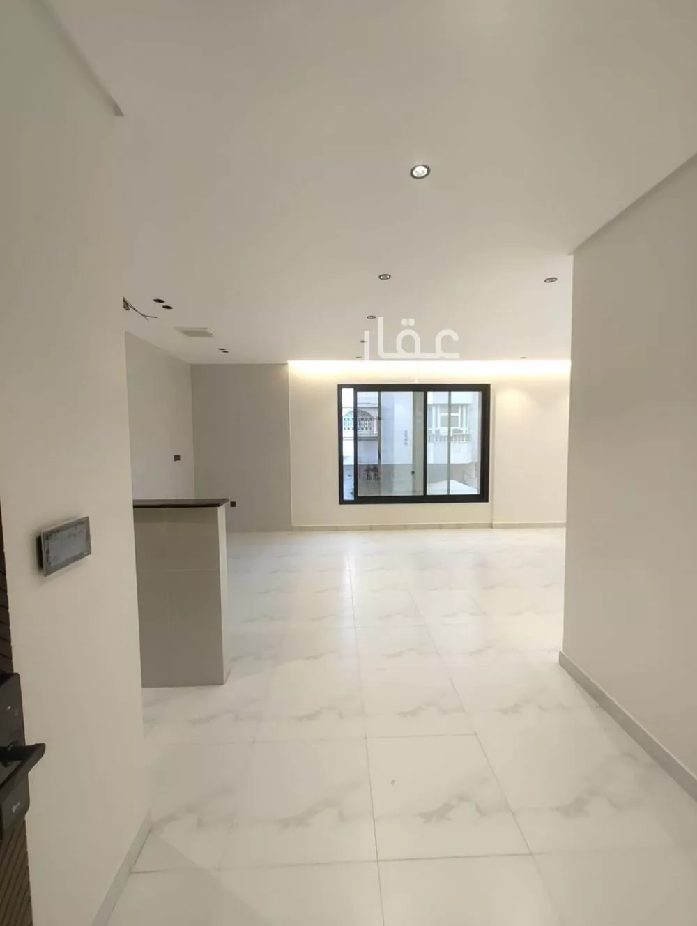 4 bedroom apartment in Al Rawdah 8
