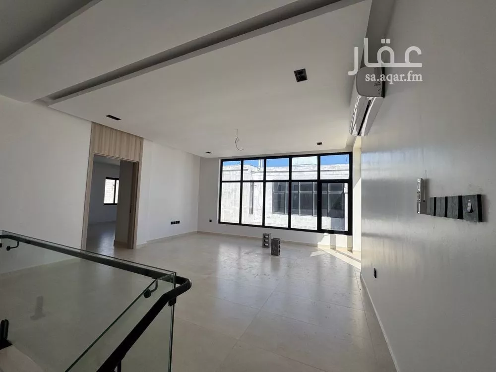 فيلا 4 غرف في الصدفة 20