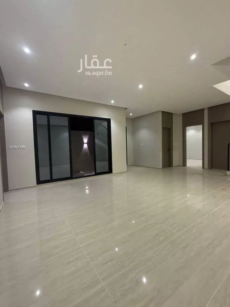 7 bedroom villa in Dahiat King Fahd 3