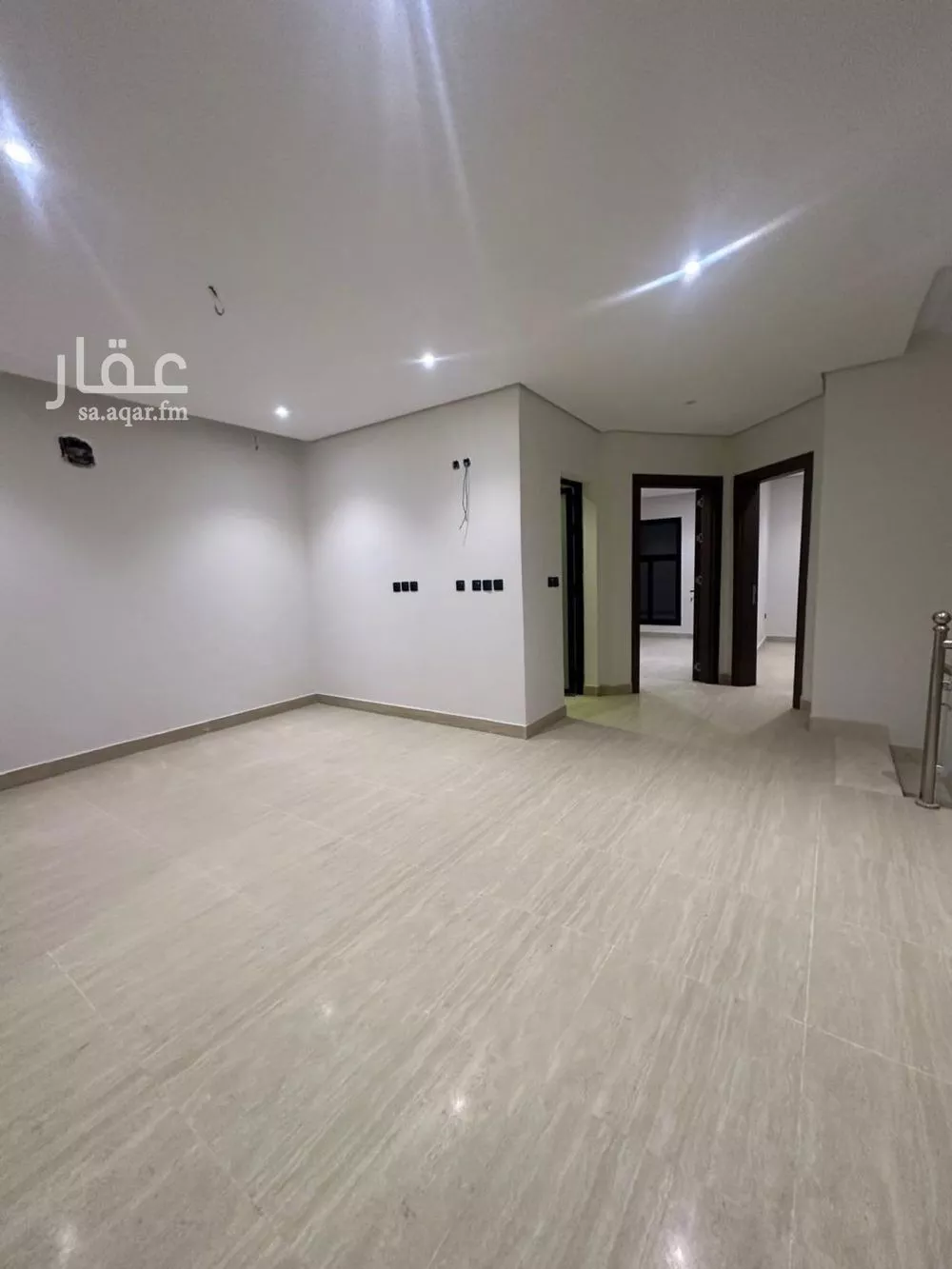 فيلا 8 غرف في الفرسان 3