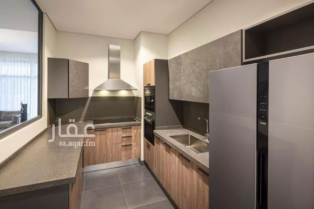 6 bedroom apartment in Al Rawdah 4