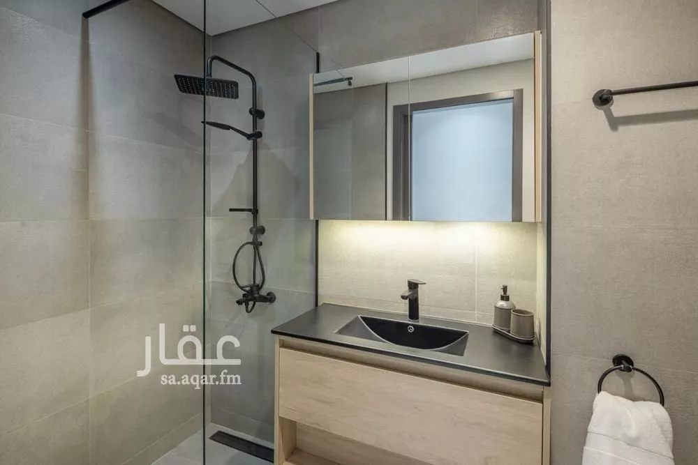 6 bedroom apartment in Al Rawdah 5