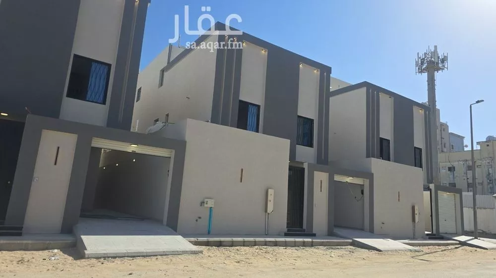 6 bedroom villa in Uhud 26