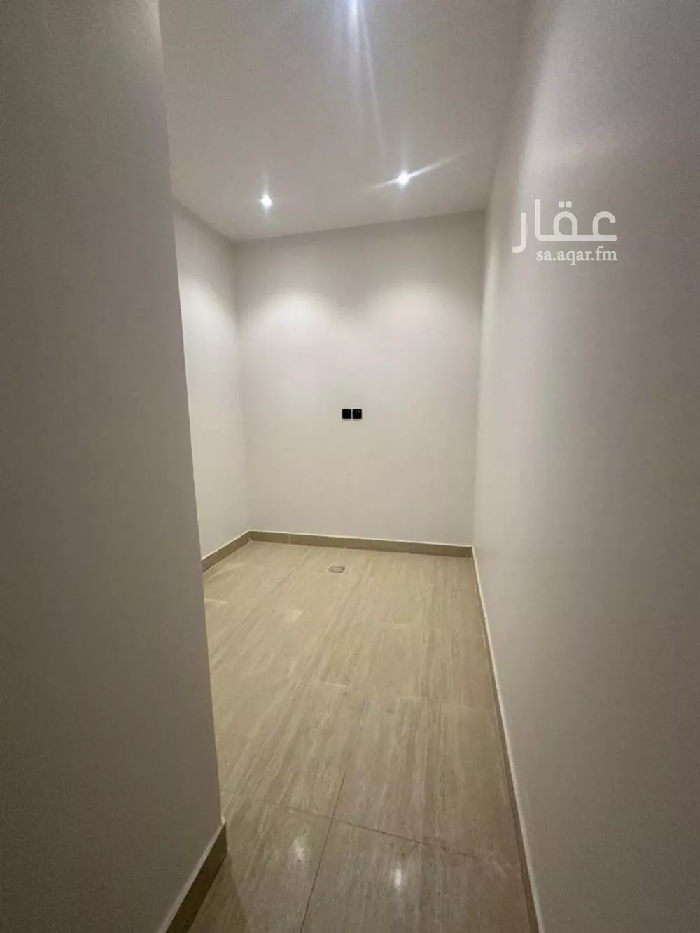 فيلا 8 غرف في الفرسان 8