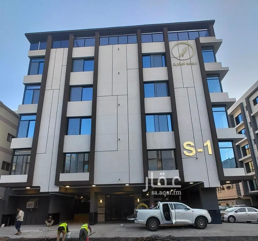 4 bedroom apartment in Al Rawdah 3