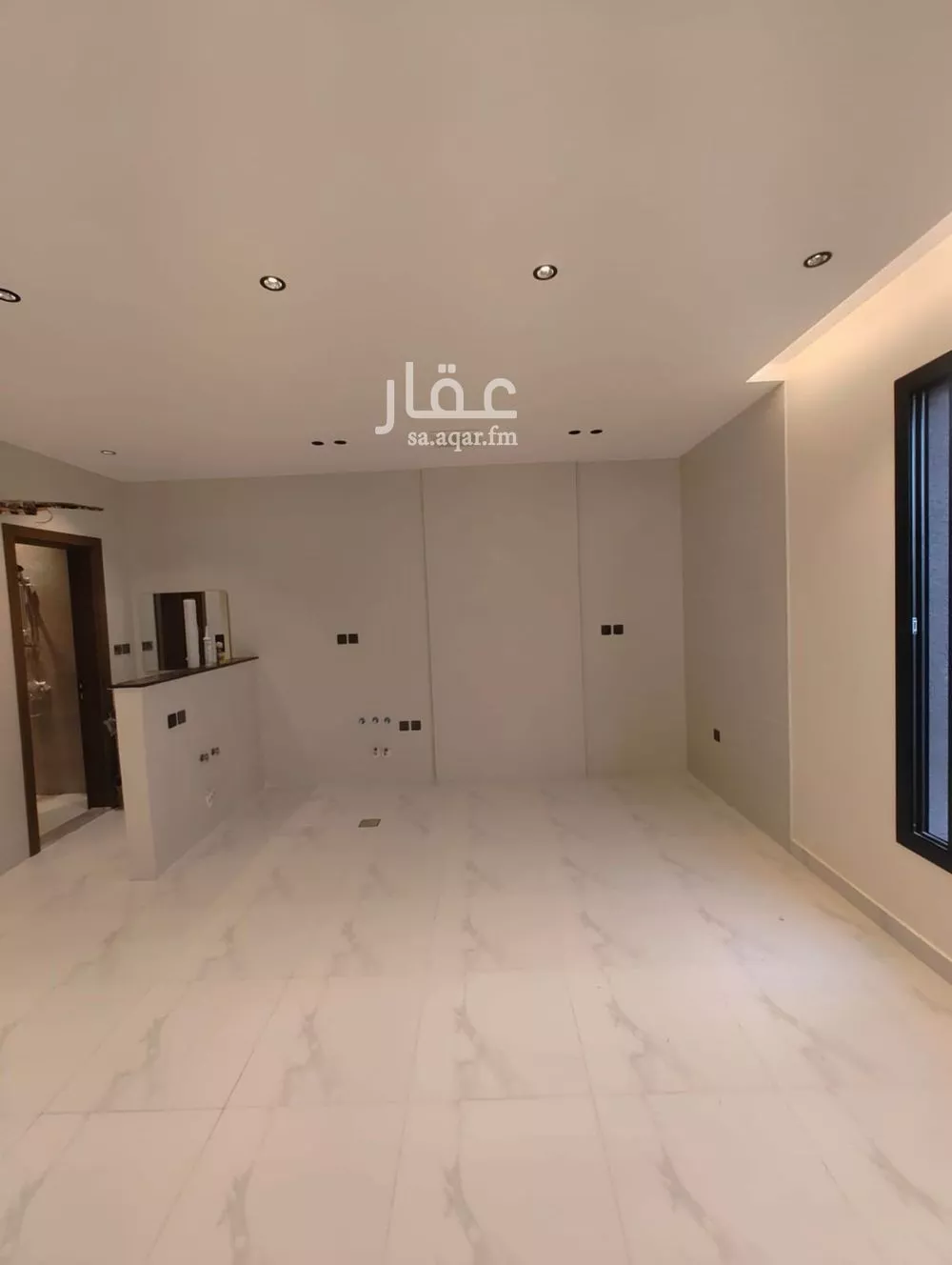 4 bedroom apartment in Al Rawdah 6