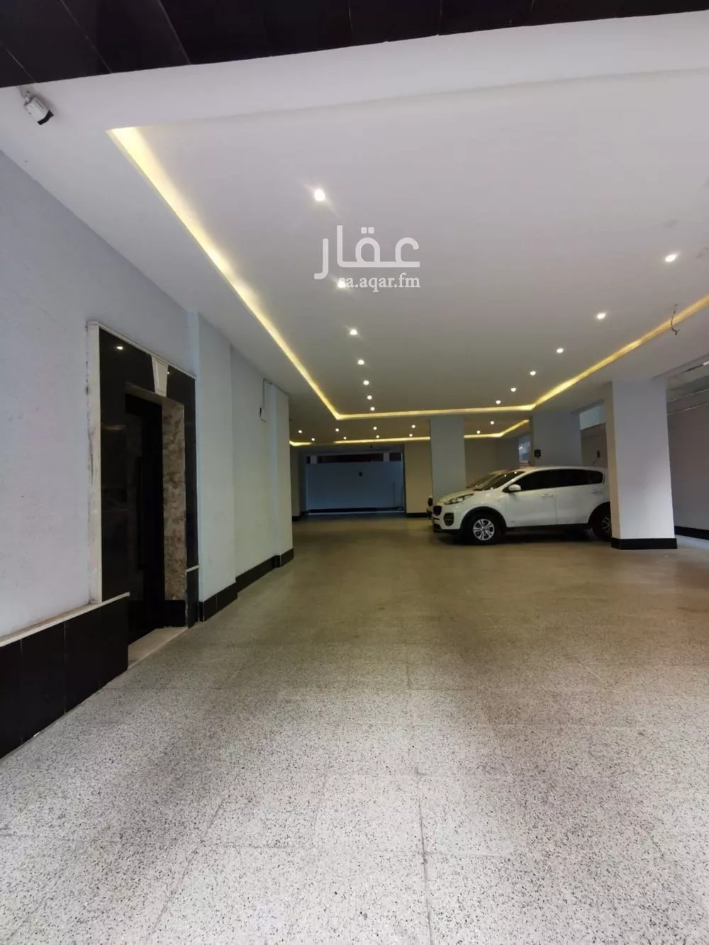 3 bedroom apartment in Al Rawdah 7