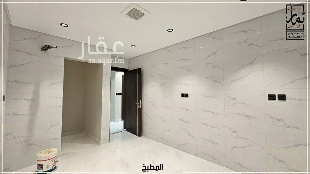شقة 5 غرف في الريان 11