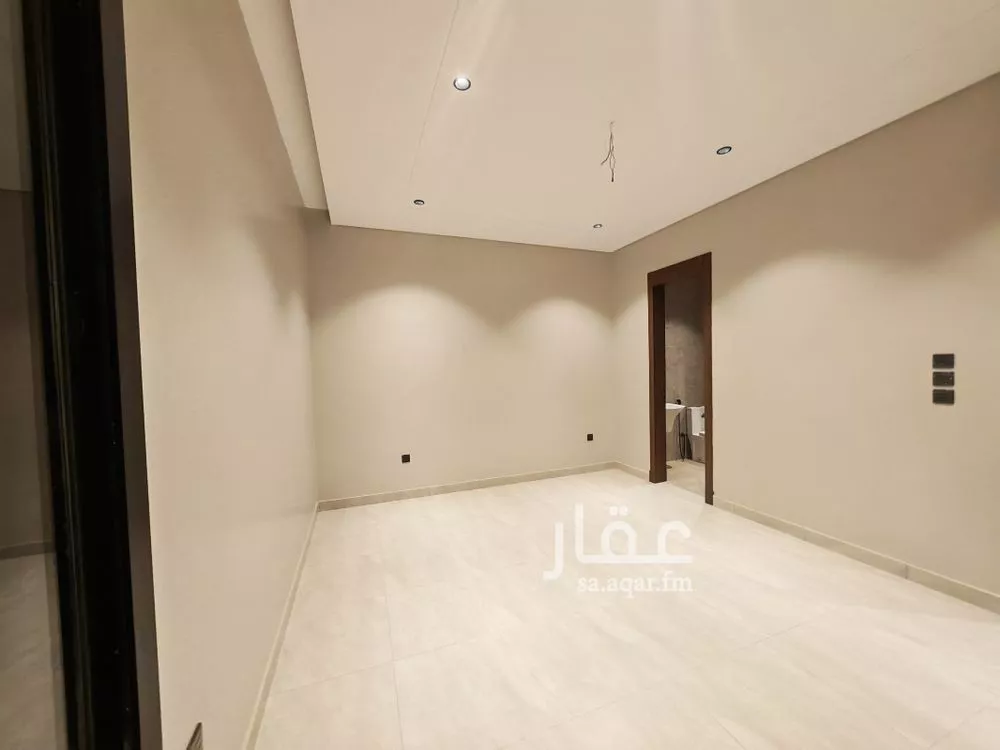 5 bedroom apartment in Al Salamah 12