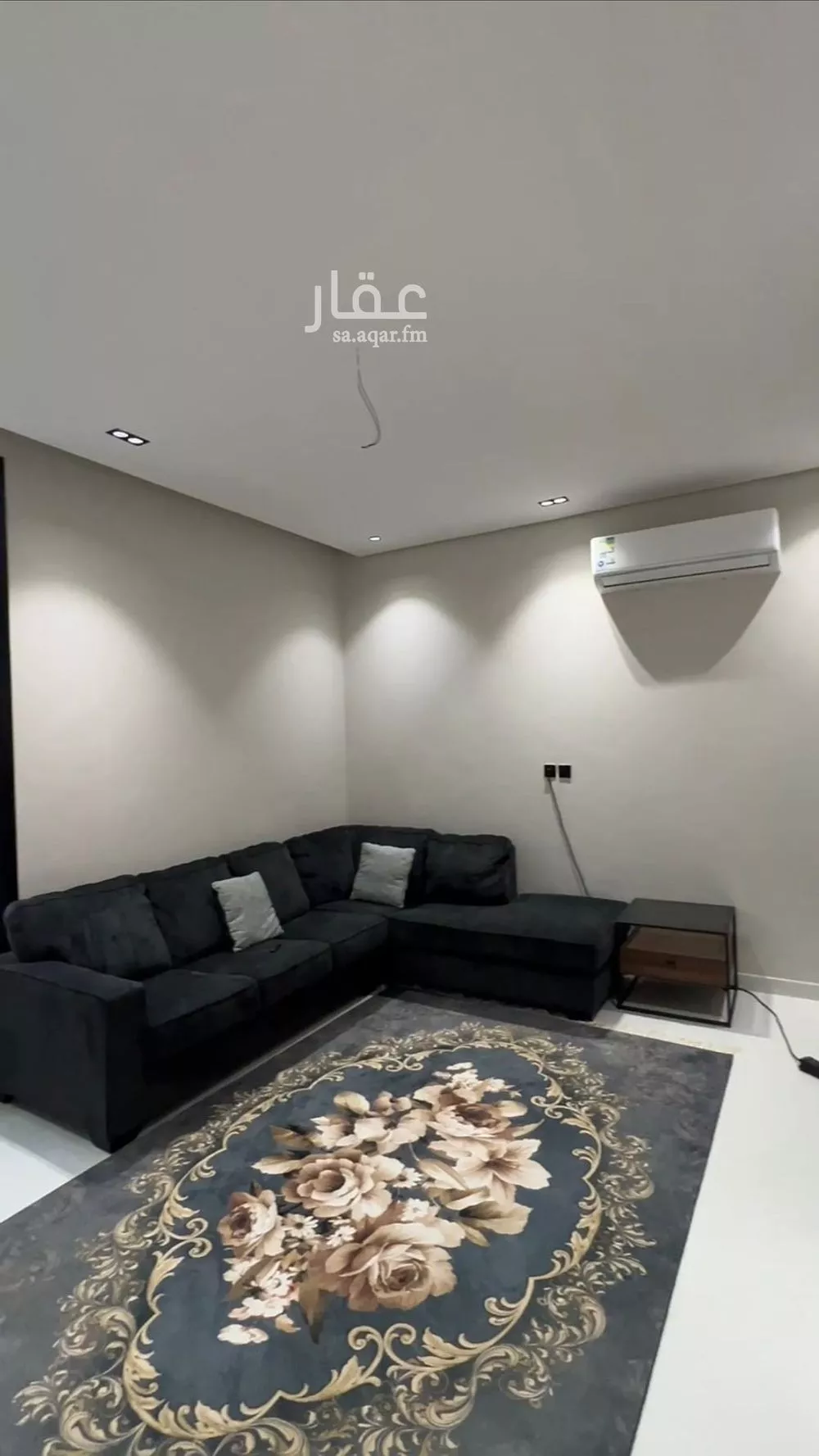 8 bedroom villa in Dahiat King Fahd 6