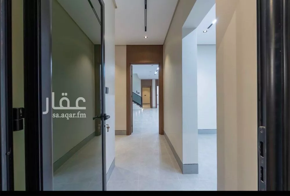 فيلا 6 غرف في ضاحية الملك فهد 17