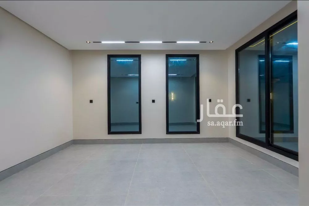 فيلا 6 غرف في ضاحية الملك فهد 21