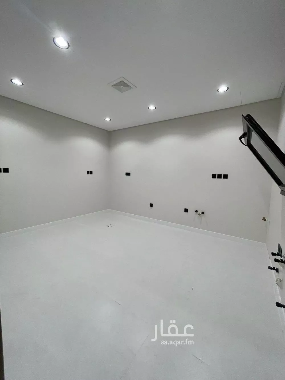 4 bedroom apartment in Al Rabwa 2