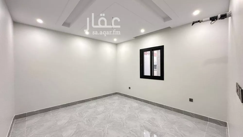 4 bedroom apartment in Al Marwa 5