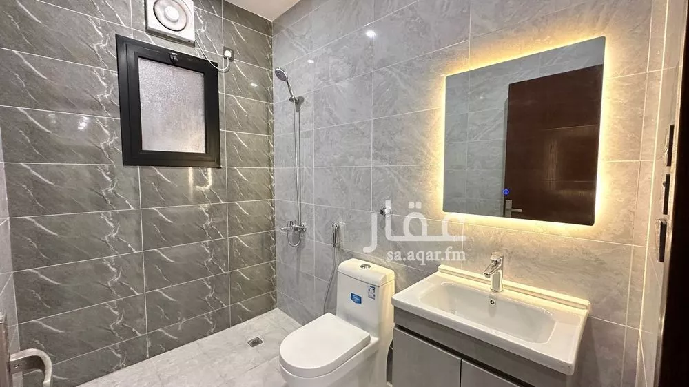 4 bedroom apartment in Al Marwa 8