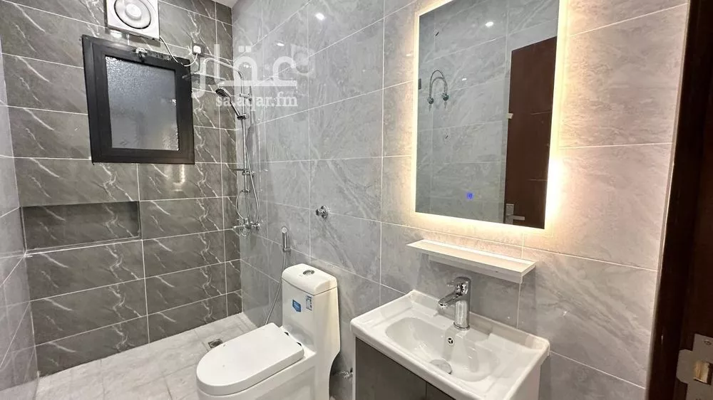 4 bedroom apartment in Al Marwa 9
