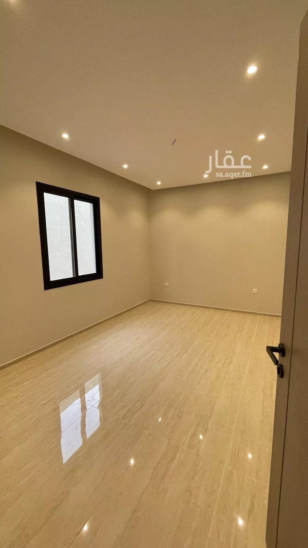 فيلا 6 غرف في ضاحية الملك فهد 21