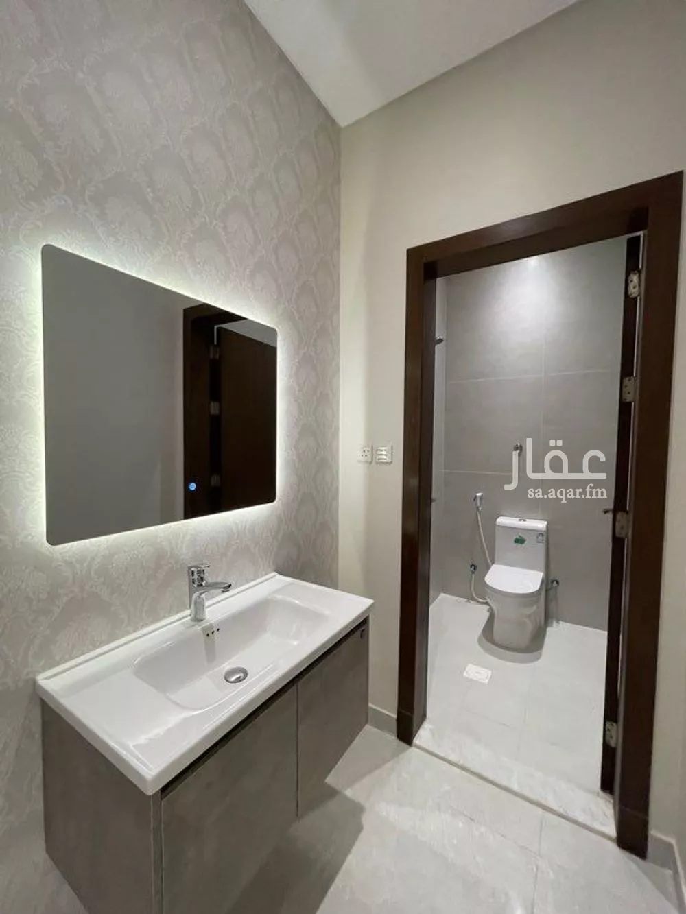5 bedroom apartment in Al Aziziyah 4