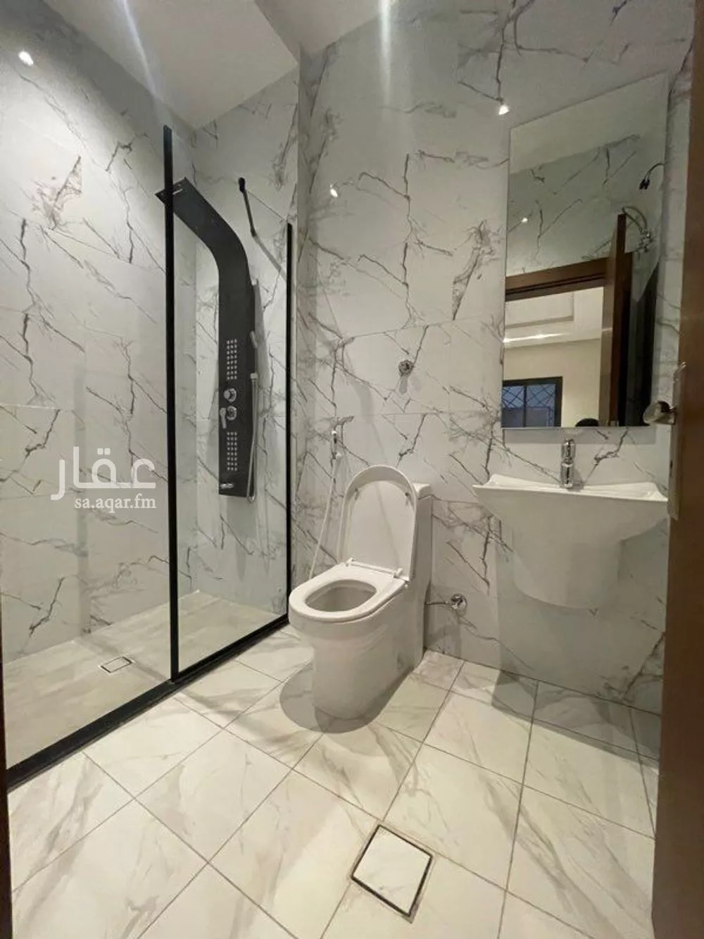 6 bedroom apartment in Al Fayha 5