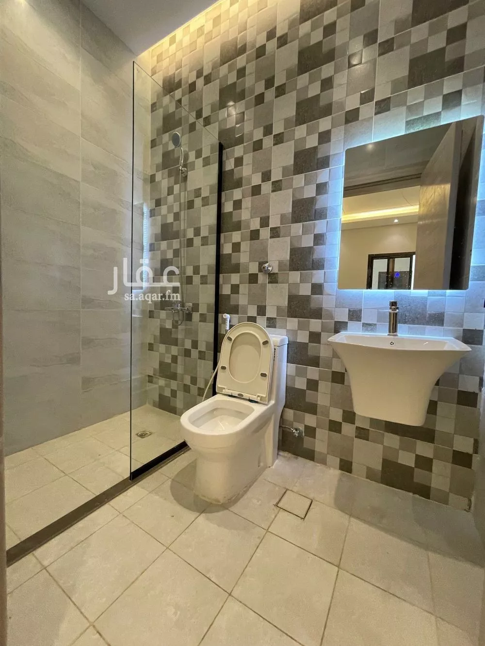 6 bedroom apartment in Al Wurud 12