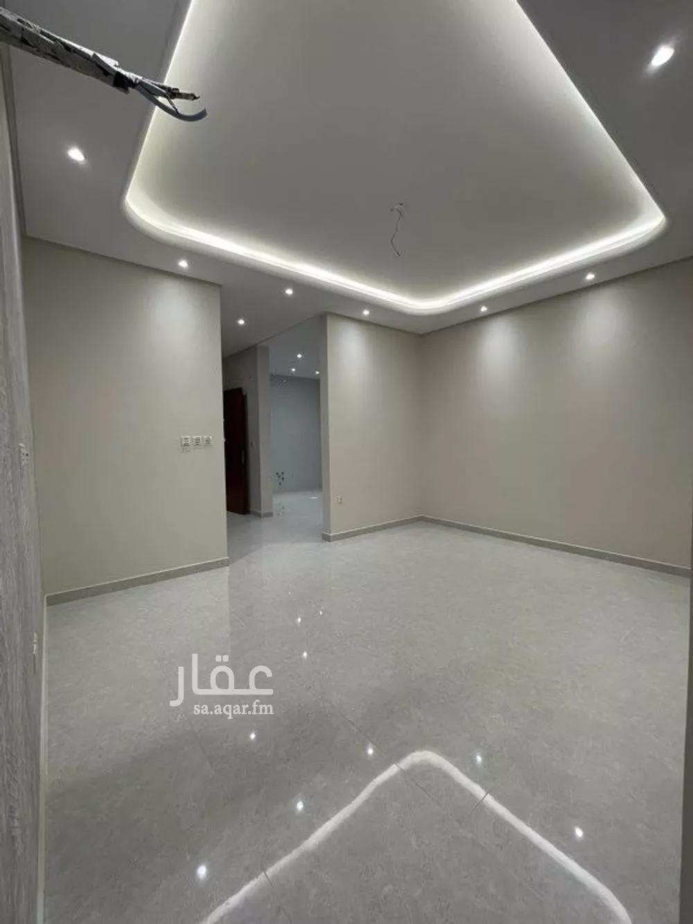 4 bedroom apartment in Al Aziziyah 5