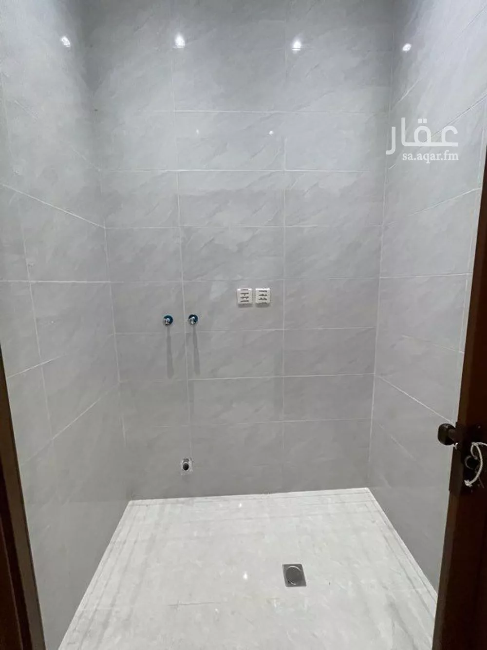 4 bedroom apartment in Al Aziziyah 6