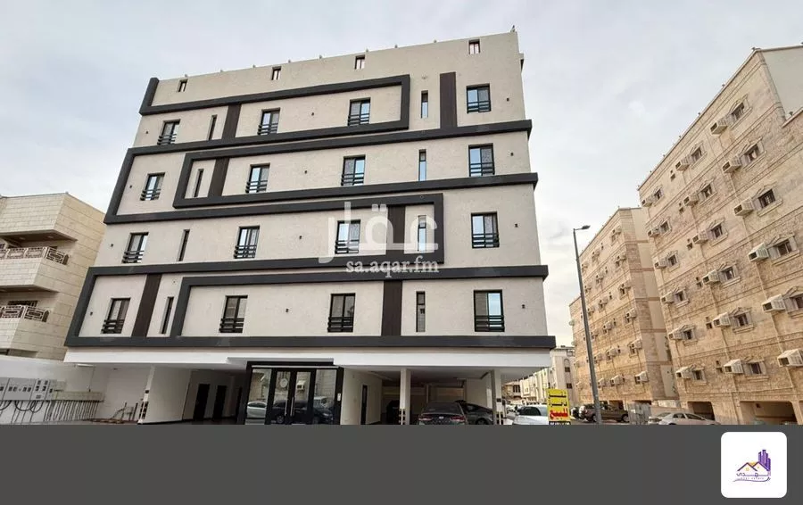 6 bedroom apartment in Al Bawadi 8