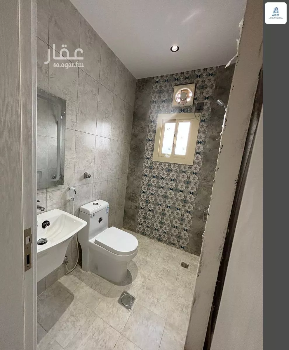 4 bedroom apartment in Muraykh 11