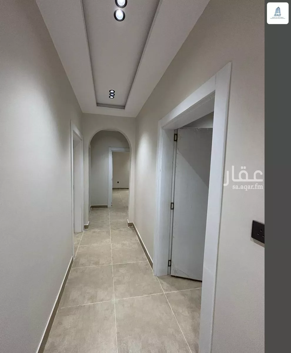 4 bedroom apartment in Muraykh 13