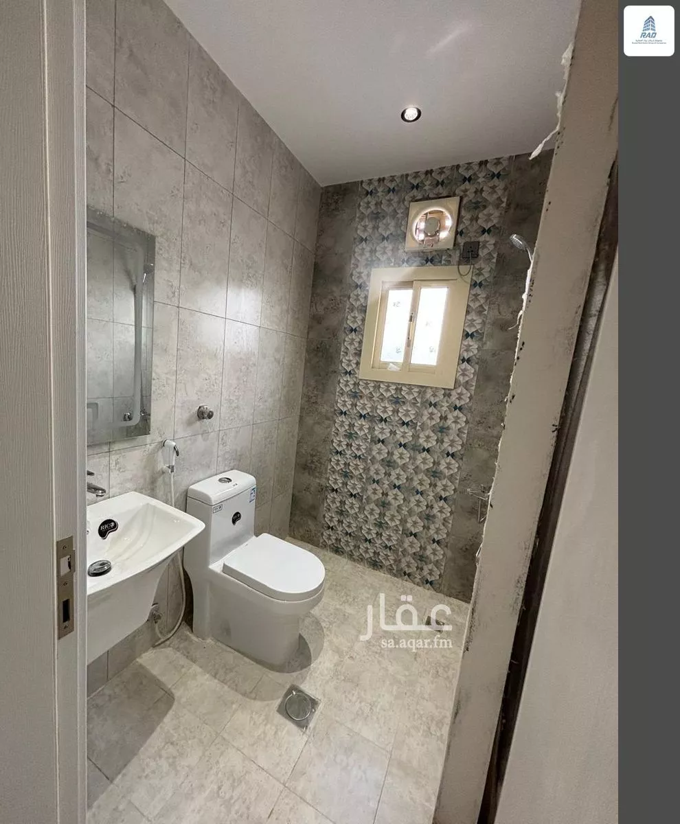 4 bedroom apartment in Muraykh 4