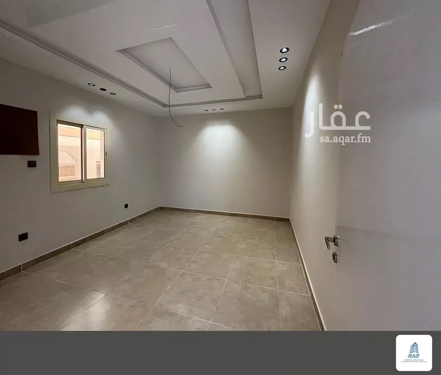 4 bedroom apartment in Muraykh 8