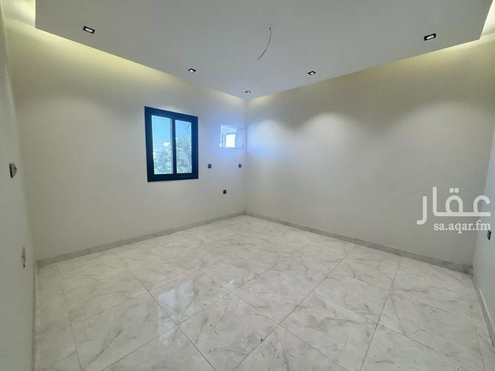 5 bedroom apartment in Al Marwa 11