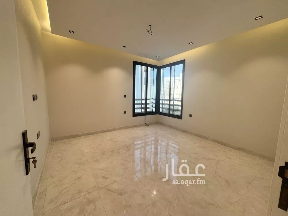 5 bedroom apartment in Al Marwa 13