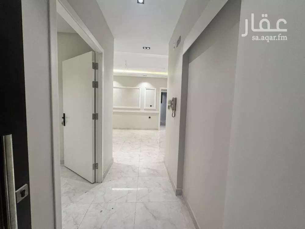 5 bedroom apartment in Al Marwa 6