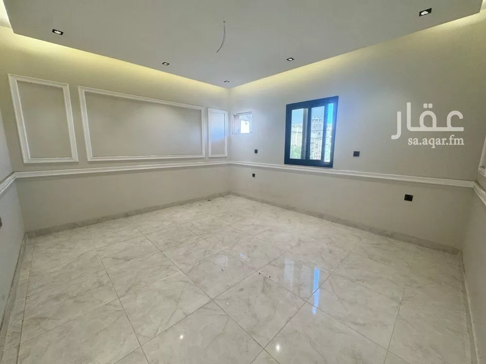 5 bedroom apartment in Al Marwa 9