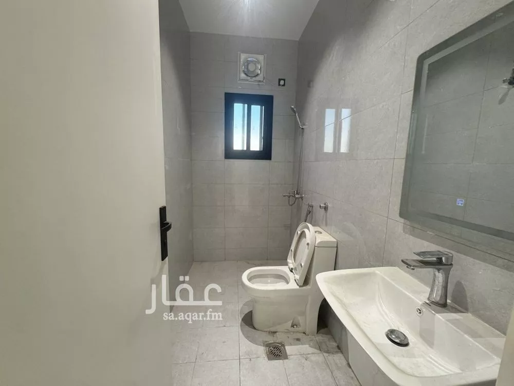 5 bedroom apartment in Al Marwa 10