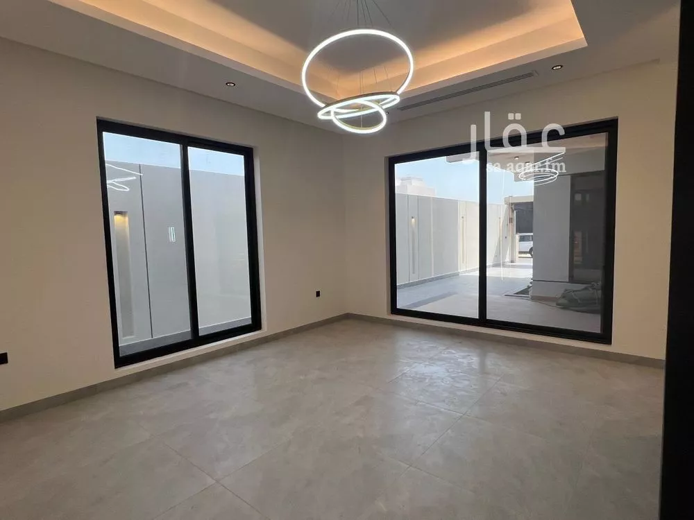 5 bedroom villa in Al Fanar, Eastern Province 6