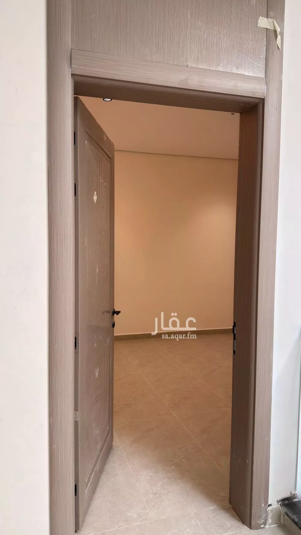 فيلا 6 غرف في ضاحية الملك فهد 11