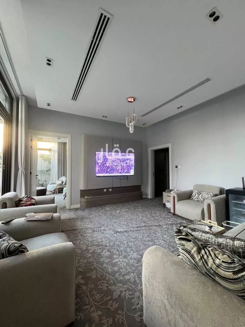11 bedroom villa in As Sadafah 9