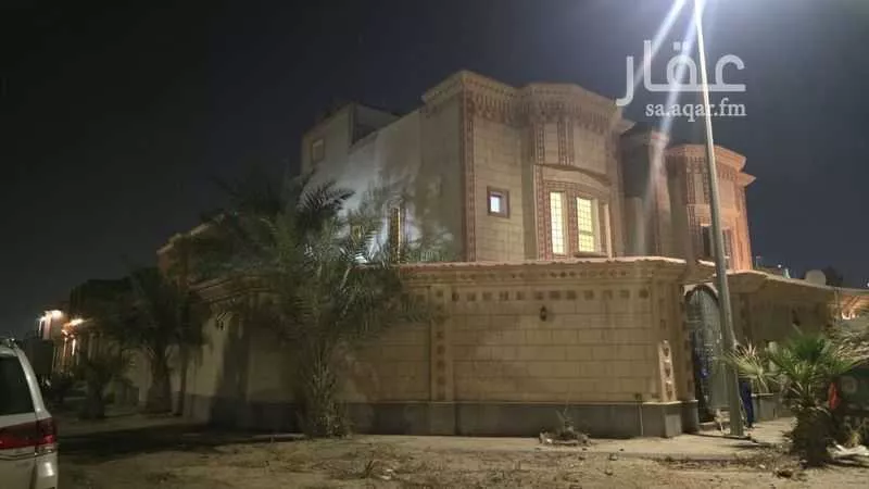 فيلا 8 غرف في ضاحية الملك فهد 2