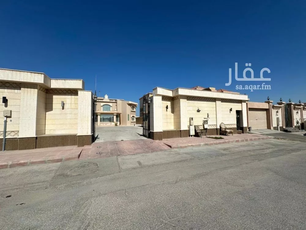 8 bedroom villa in Al Nuzhah 2